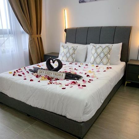 Sky Cozy Troika Residence, 1 Bedroom 4-6 Pax, 2 Bedrooms 6-8 Pax, Pool Vew, Sky & City View, Free Parking, Pool, Unlimited Wifi & Netflix Kota Bharu Eksteriør bilde